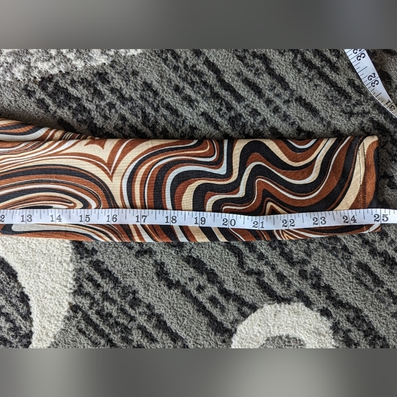 Faded rose geometric boho Y2K hippie backless cropped top size medium - Picture 9 of 9